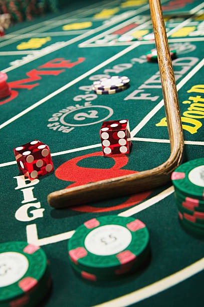 mideatoto Teen Patti live-dealer table with professional croupier and multi-camera feed